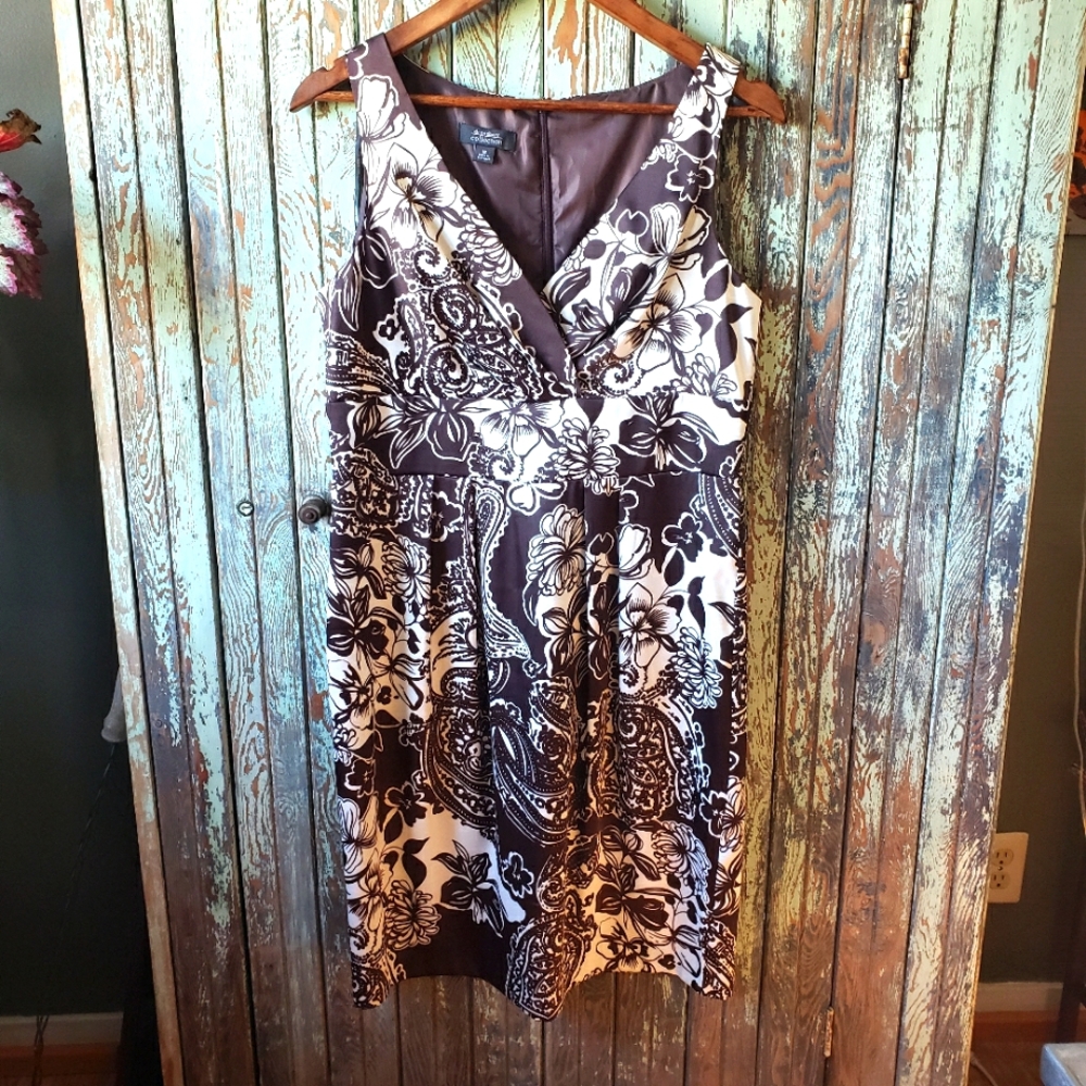 Dressbarn Sleeveless print Dress